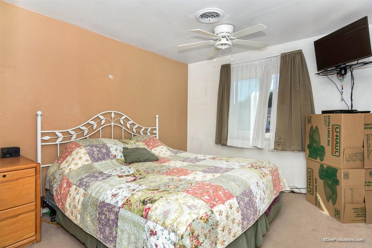 9415 Pike Road Santee, CA 92071 - Photo 11 of 15
