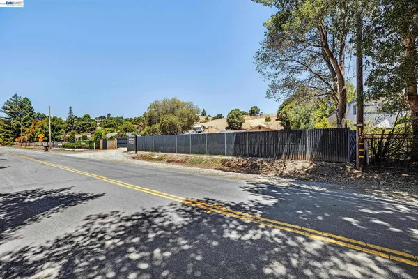 $1,699,000 | 6344 Palo Verde Road, Castro Valley, CA 94552