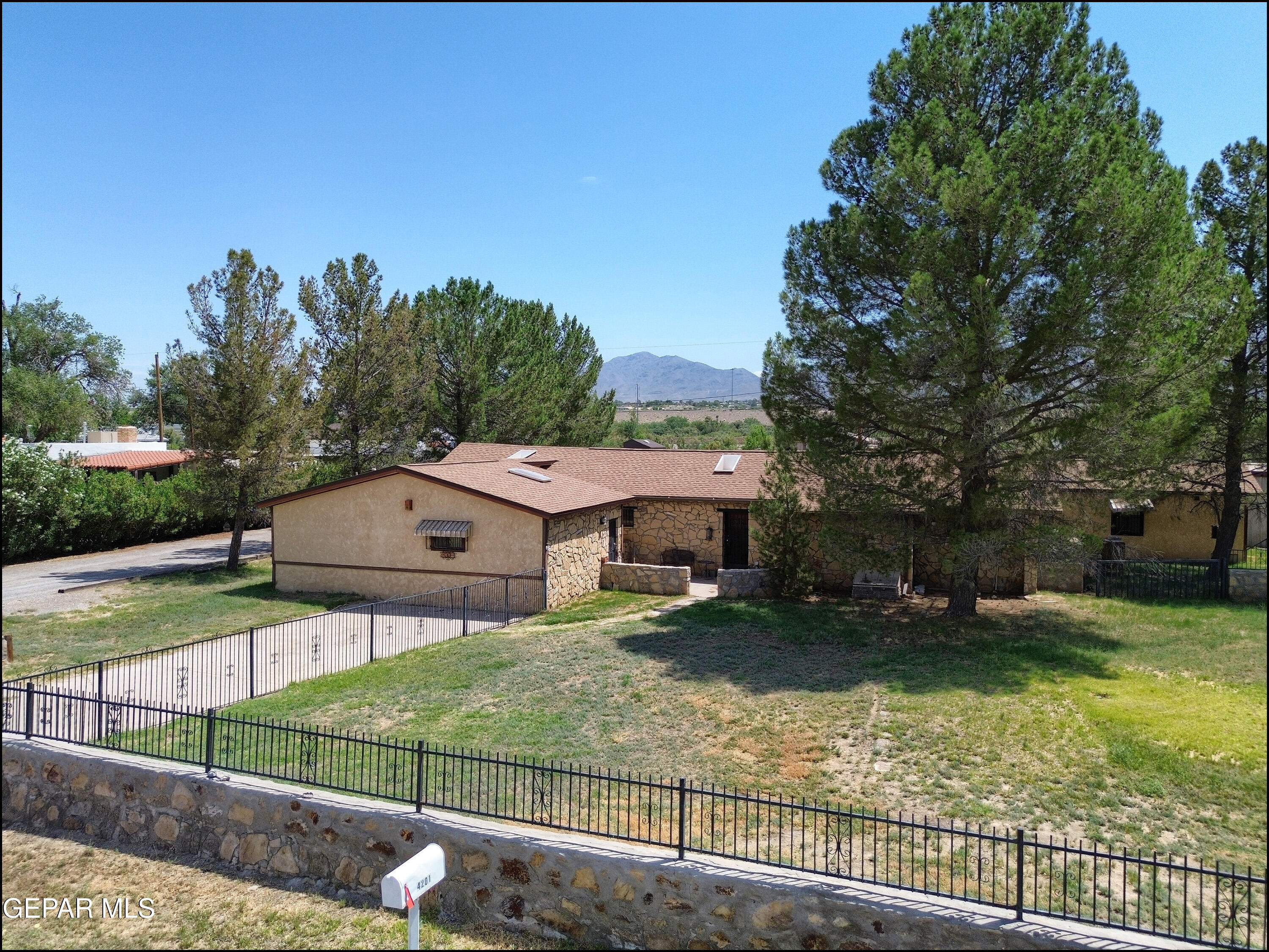 4204 Emory Road El Paso, TX 79922 - Photo 57 of 88 Emory 2404 (58)