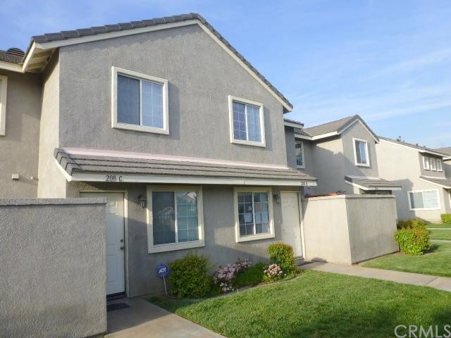 208 West Walnut Avenue, Unit B Rialto, CA 92376 - Photo 1 of 1