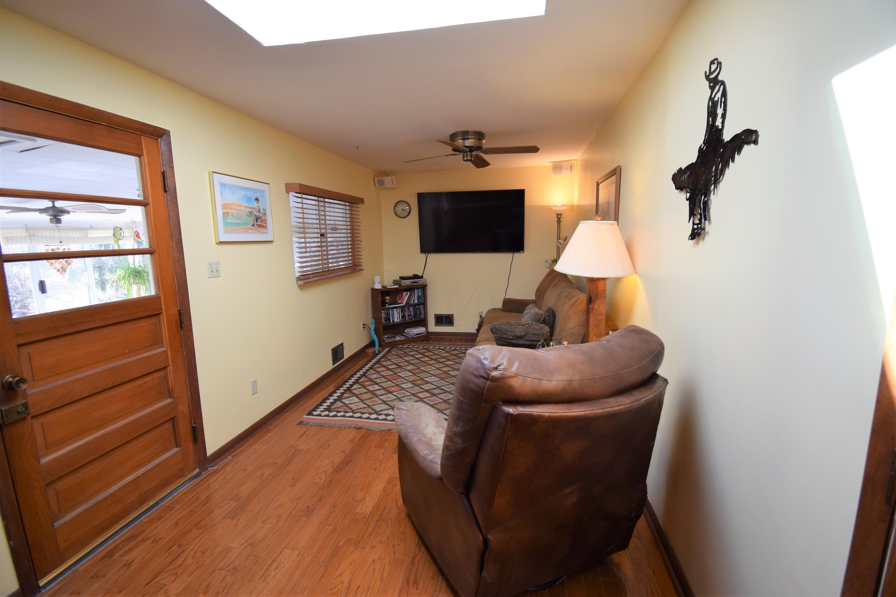 2087 McCoy Road Columbus, OH 43220 - Photo 15 of 34 Gallery Image 15