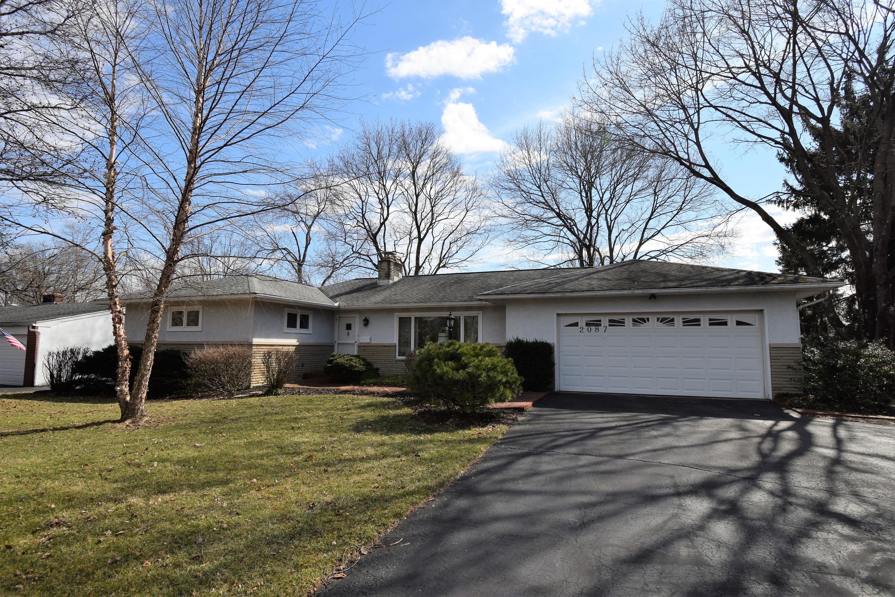 2087 McCoy Road Columbus, OH 43220 - Photo 2 of 34 Gallery Image 2