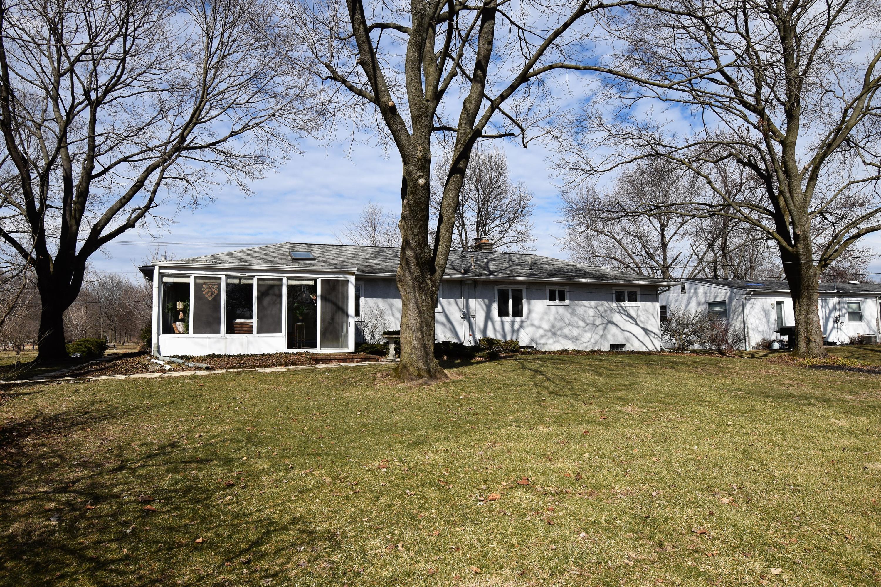 2087 McCoy Road Columbus, OH 43220 - Photo 33 of 34 Gallery Image 33