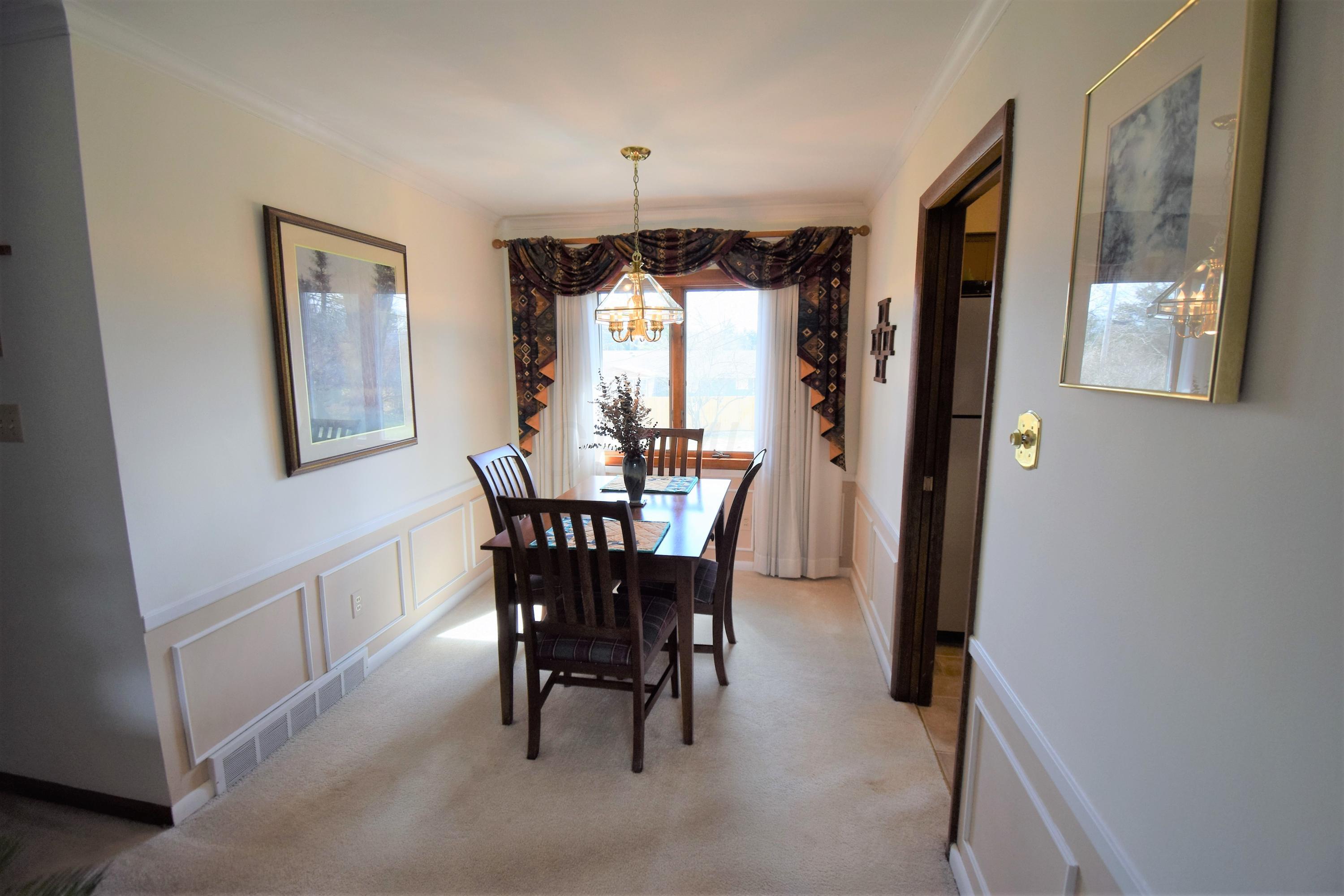 2087 McCoy Road Columbus, OH 43220 - Photo 9 of 34 Gallery Image 9
