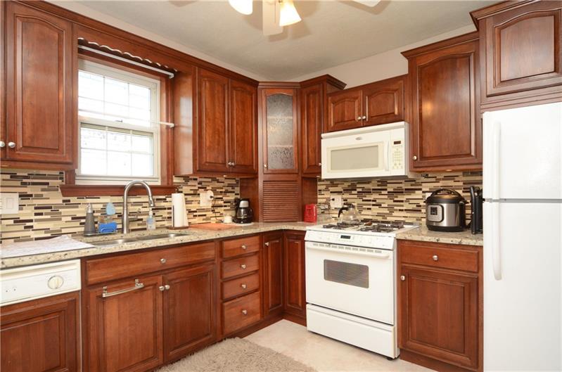 454 Virginia Avenue Rochester, PA 15074 - Photo 11 of 25