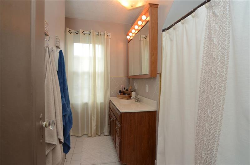 454 Virginia Avenue Rochester, PA 15074 - Photo 17 of 25