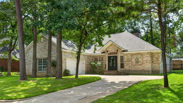$319,000 | 3122 Hemingway Drive, Montgomery, TX 77356