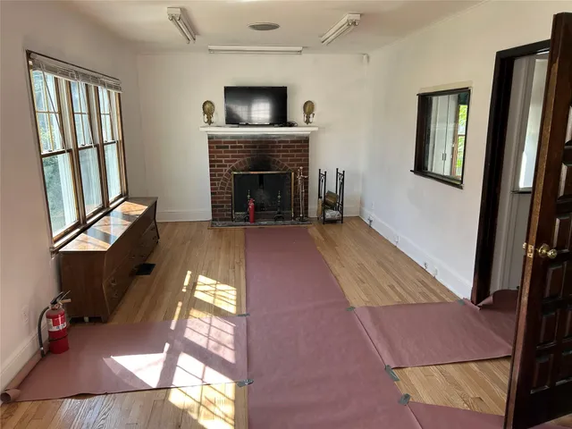 $699,000 | 153 West Main Street, Kings Park, NY 11754