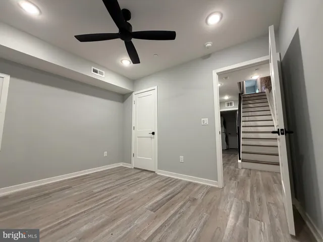 a view of entryway and hall