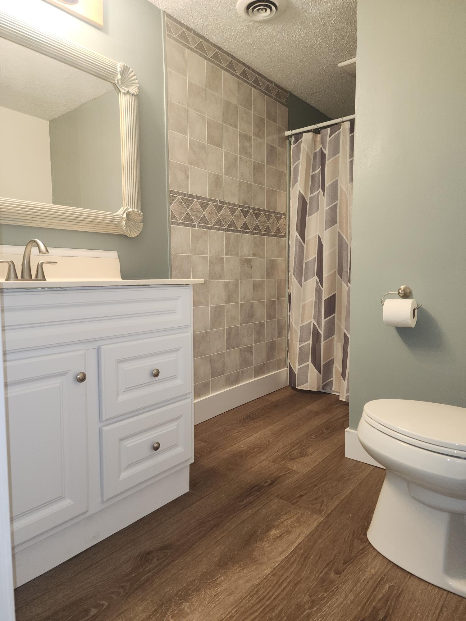 18200 Sherman Road Milan, MI 48160 - Photo 18 of 25 Bath2