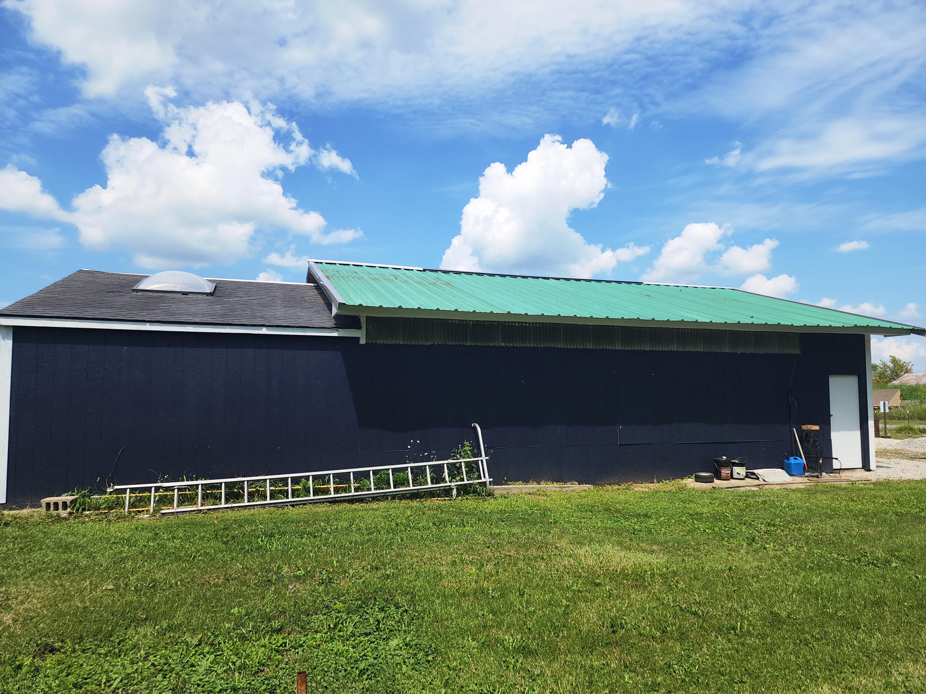 18200 Sherman Road Milan, MI 48160 - Photo 23 of 25 Pole Barn II