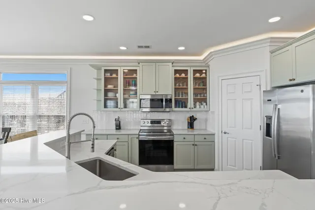 $1,525,000 | 397 East 2nd Street, Ocean Isle Beach, NC 28469