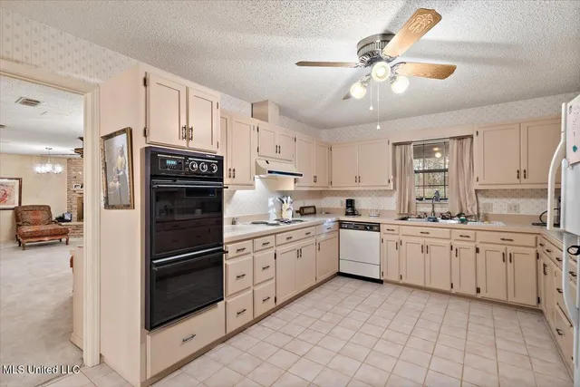 $475,000 | 1020 Lexington Lane, McComb, MS 39648