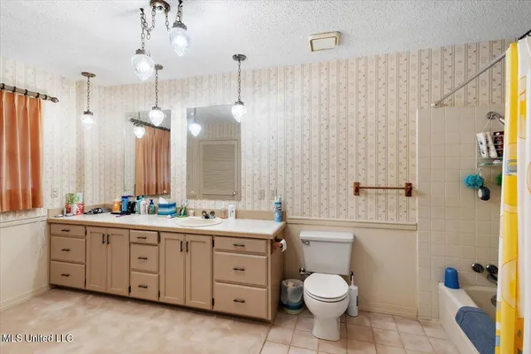 $475,000 | 1020 Lexington Lane, McComb, MS 39648