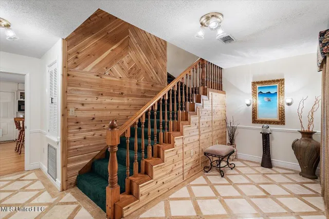 $475,000 | 1020 Lexington Lane, McComb, MS 39648