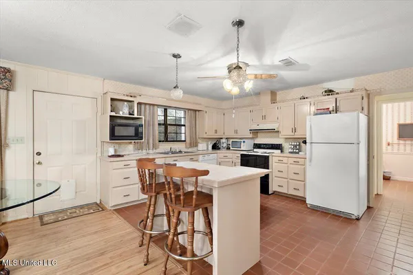 $475,000 | 1020 Lexington Lane, McComb, MS 39648