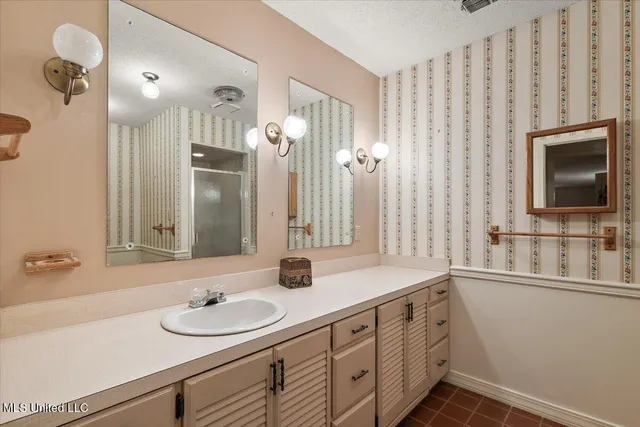 $475,000 | 1020 Lexington Lane, McComb, MS 39648