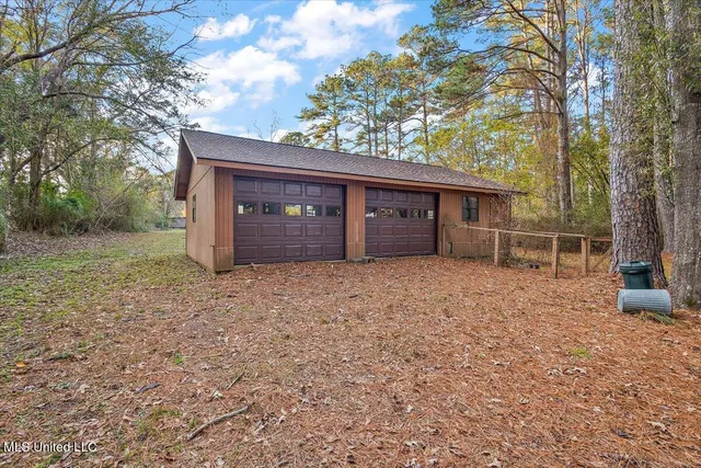$475,000 | 1020 Lexington Lane, McComb, MS 39648