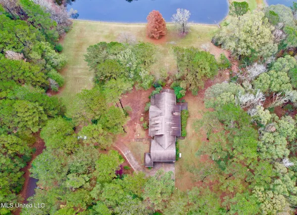 $475,000 | 1020 Lexington Lane, McComb, MS 39648