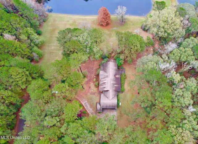 $475,000 | 1020 Lexington Lane, McComb, MS 39648