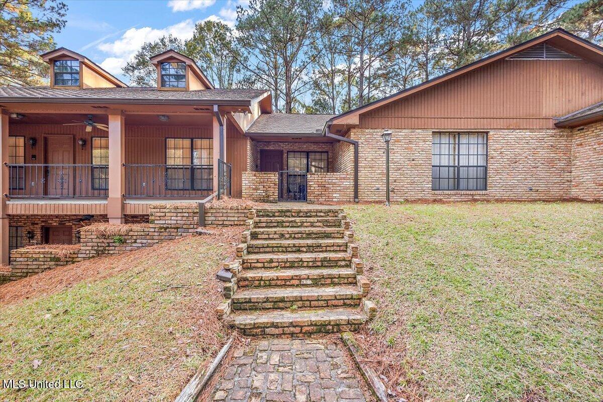 1020 Lexington Lane McComb, MS 39648 - Photo 5 of 53 05-HTP_5139