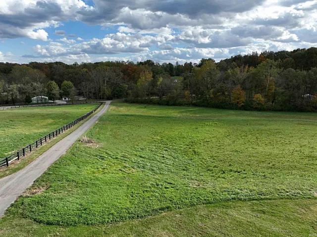 $1,000,000 | 13551 Mt Calvary Road, Loogootee, IN 47553