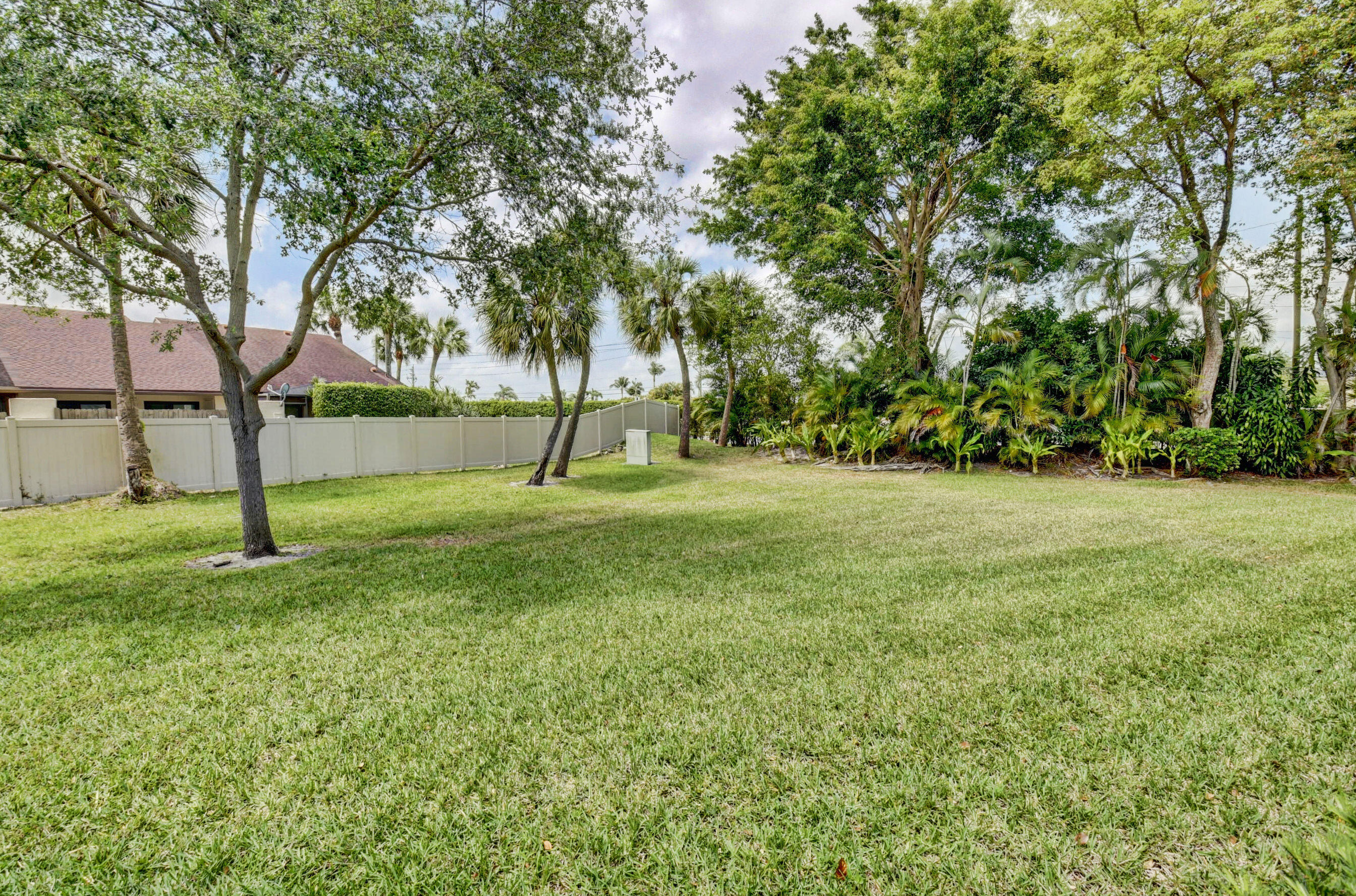 23293 Barlake Drive Boca Raton, FL 33433 - Photo 28 of 36 31_dsc_10001 (362)_3)_4)_5)_6)