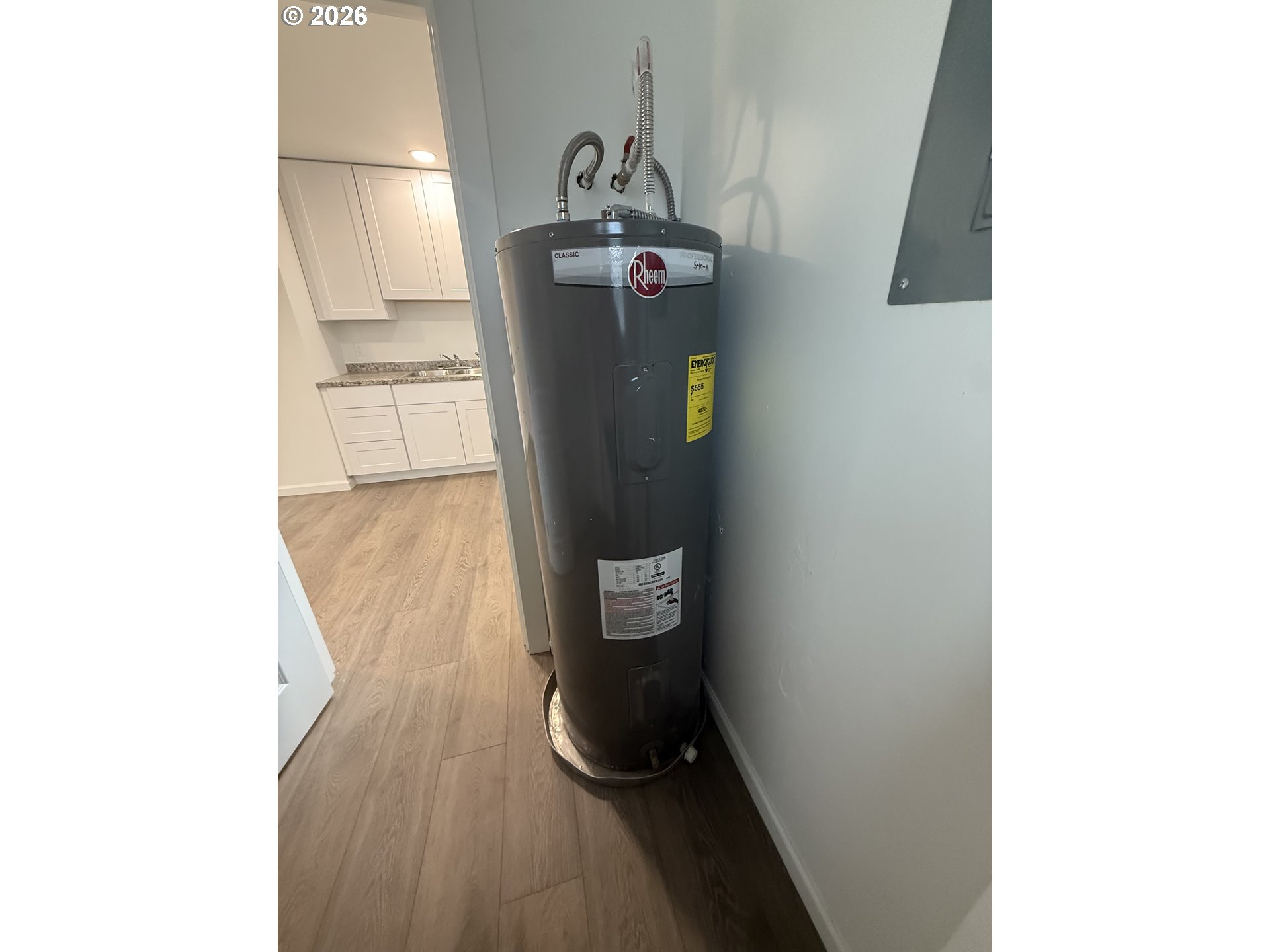 805 Southeast 6th Street Pendleton, OR 97801 - Photo 25 of 32 a view of a hallway with wooden floor