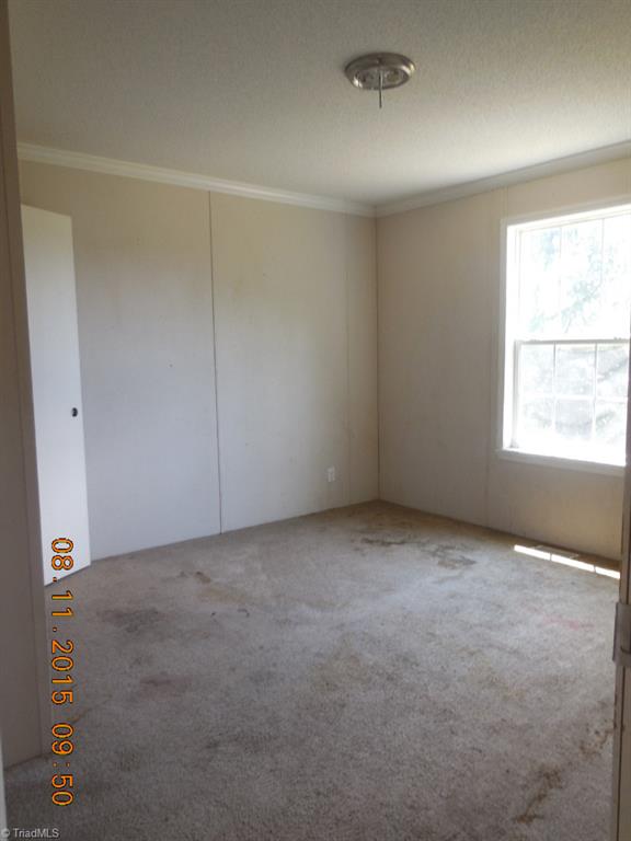 411 Myers Road Thomasville, NC 27360 - Photo 12 of 15 Gallery Image 12