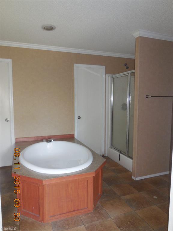 411 Myers Road Thomasville, NC 27360 - Photo 9 of 15 Gallery Image 9