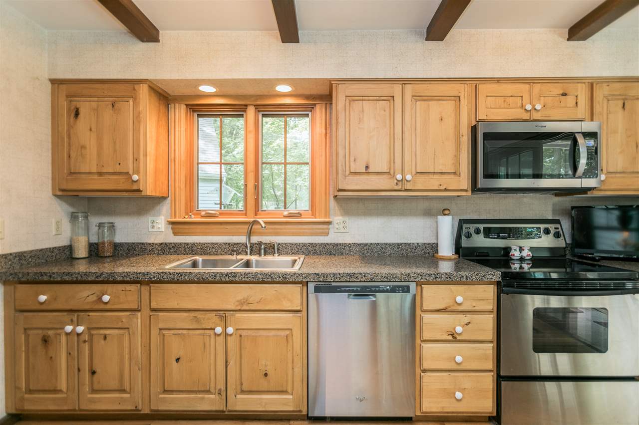 394 East Post Road Southeast Cedar Rapids, IA 52403 - Photo 5 of 25 Gallery Image 5