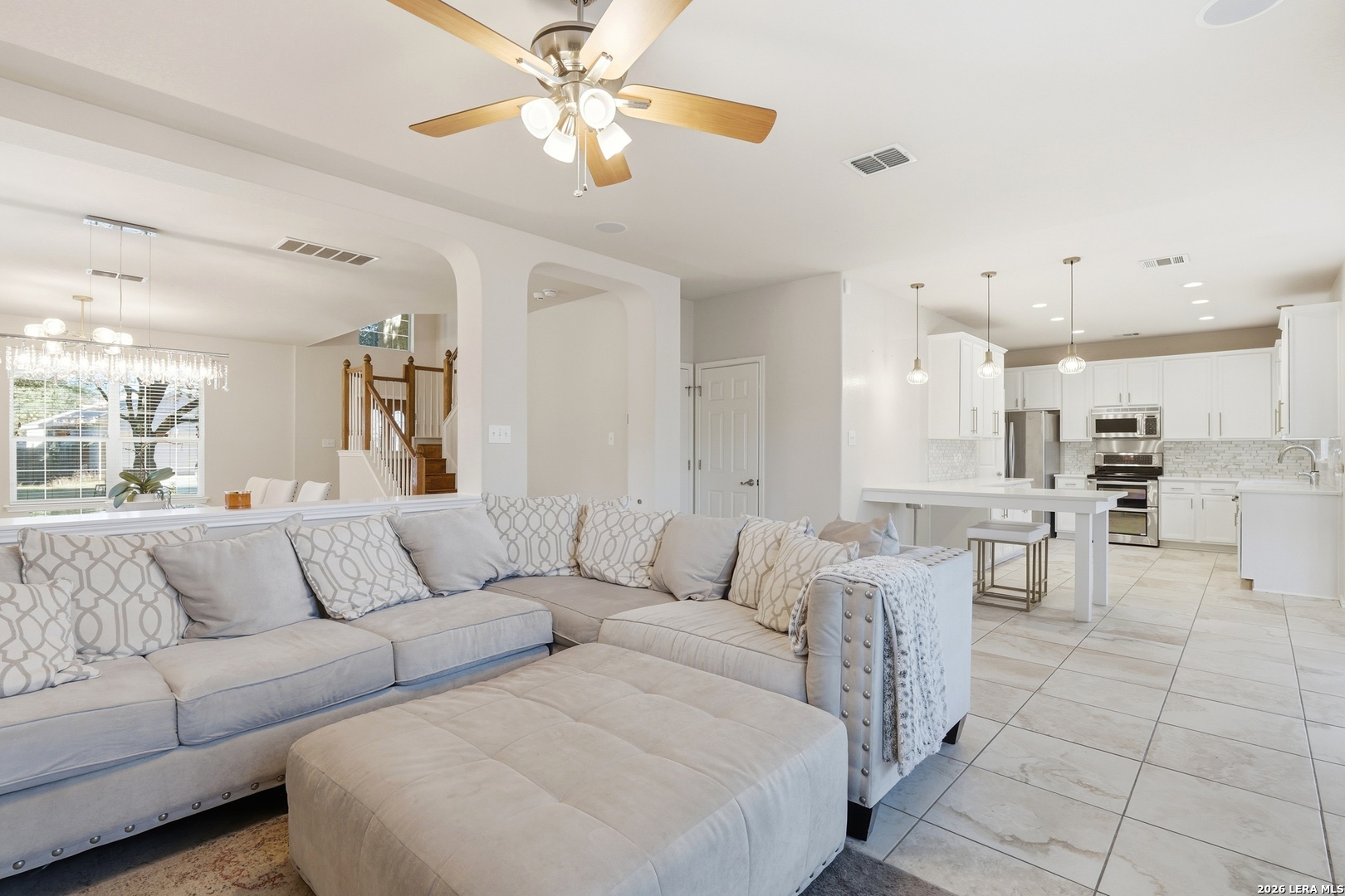 8626 Auberry Path Helotes, TX 78023 - Photo 12 of 37