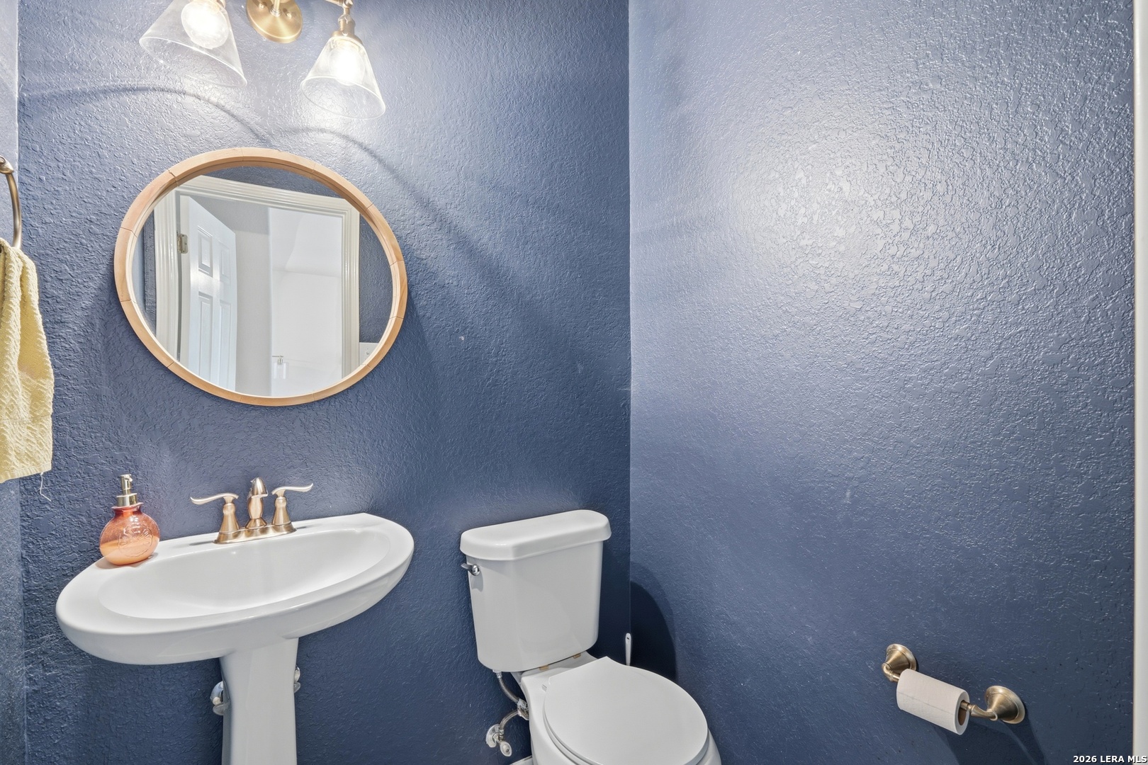 8626 Auberry Path Helotes, TX 78023 - Photo 18 of 37