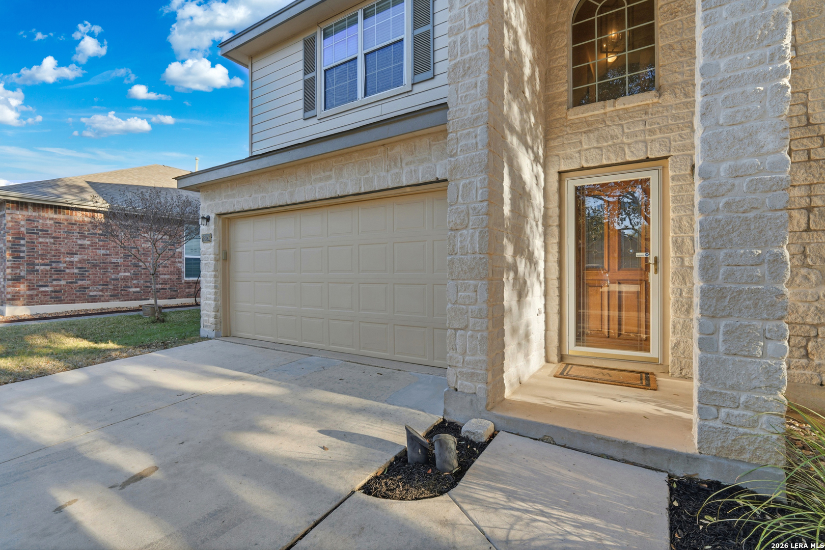 8626 Auberry Path Helotes, TX 78023 - Photo 5 of 37