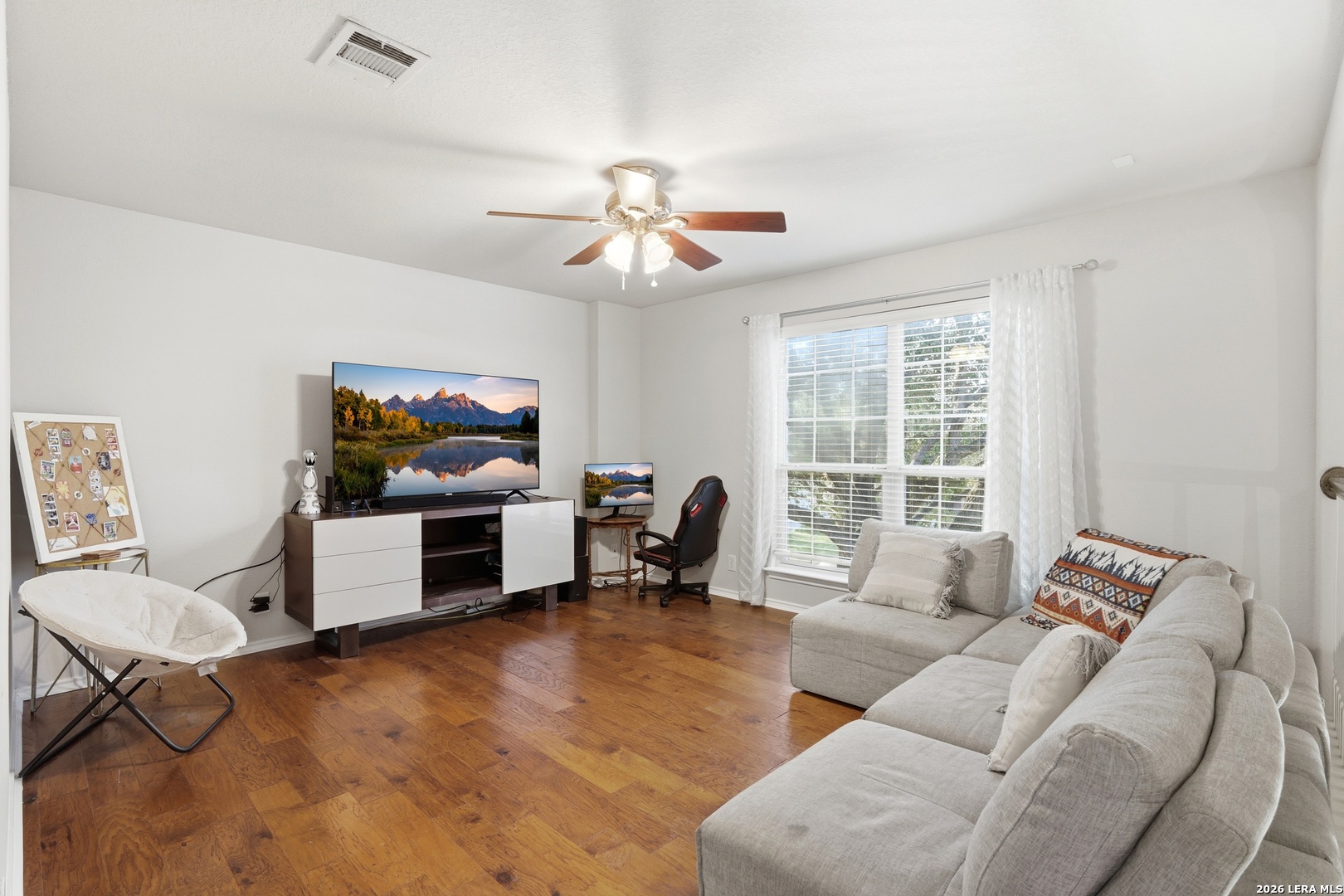 8626 Auberry Path Helotes, TX 78023 - Photo 6 of 37