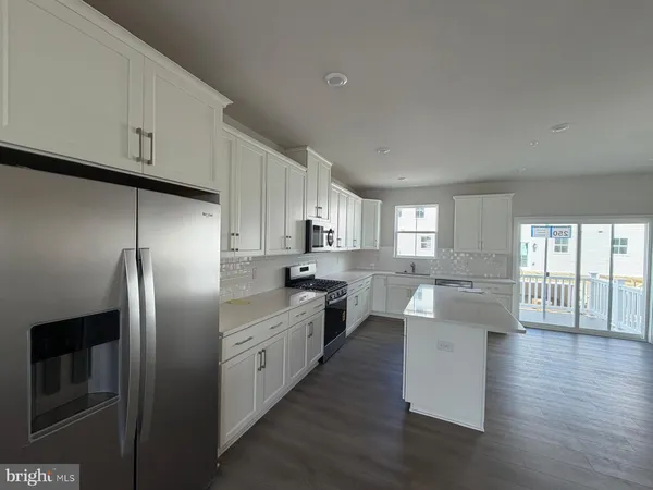 $3,500 | 39 East Front Street, Bridgeport, PA 19405