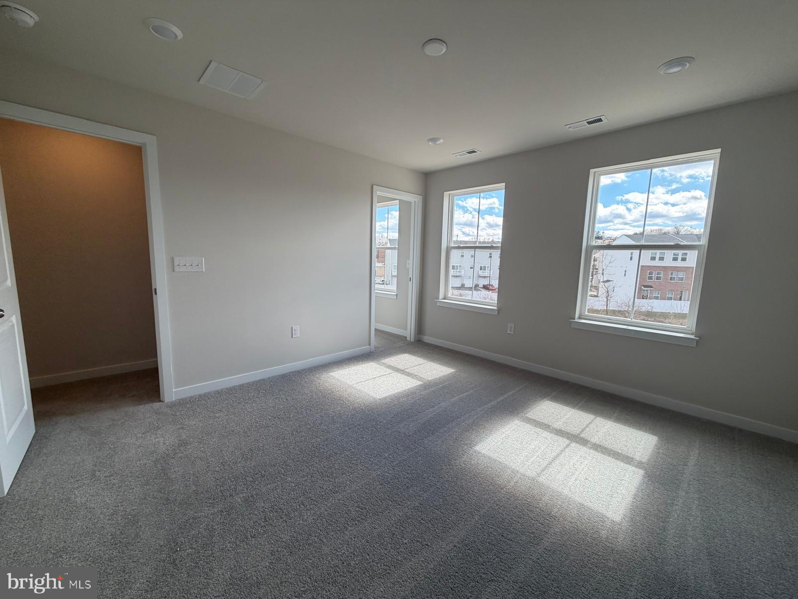 39 East Front Street Bridgeport, PA 19405 - Photo 27 of 52