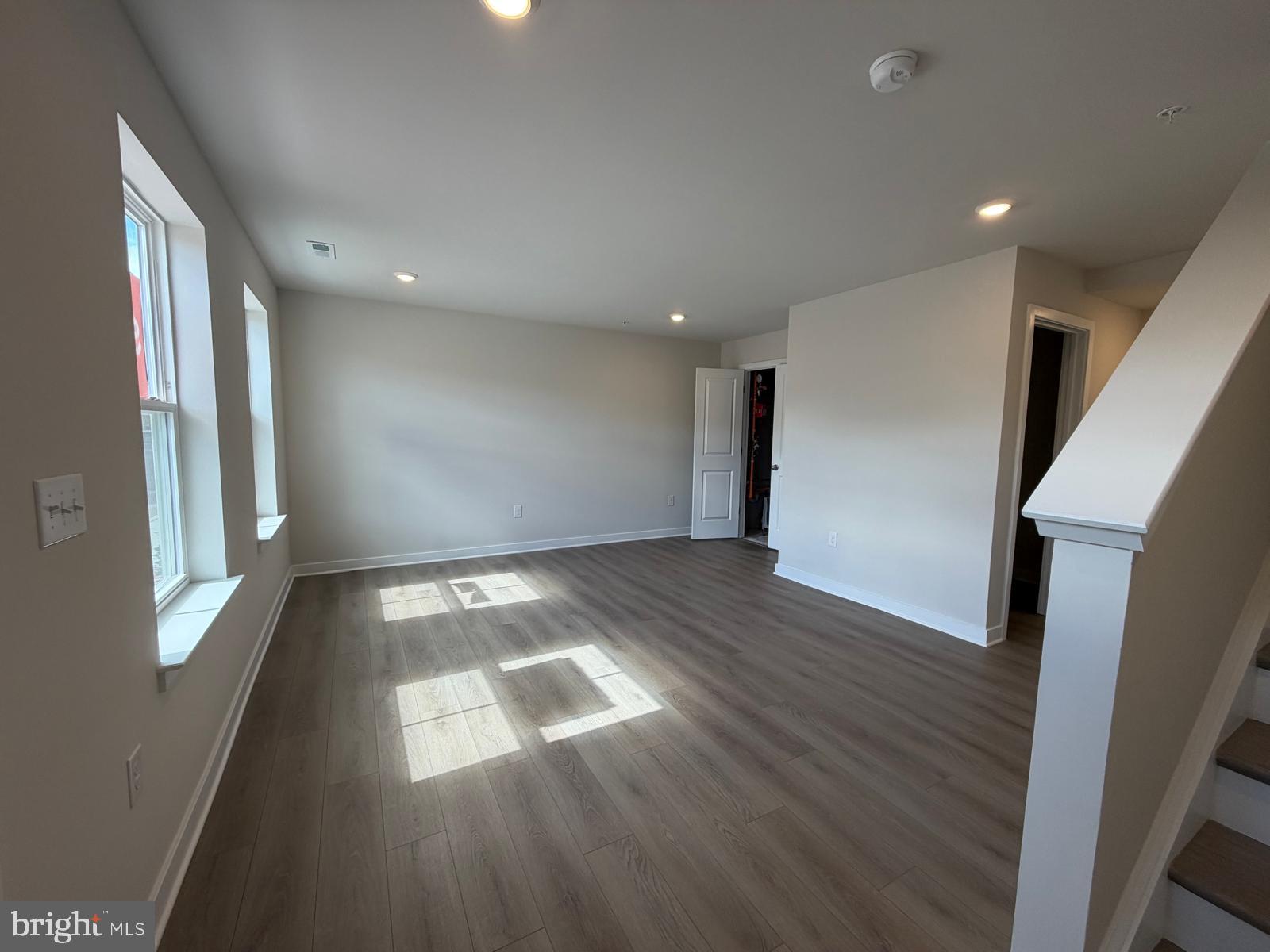 39 East Front Street Bridgeport, PA 19405 - Photo 3 of 52