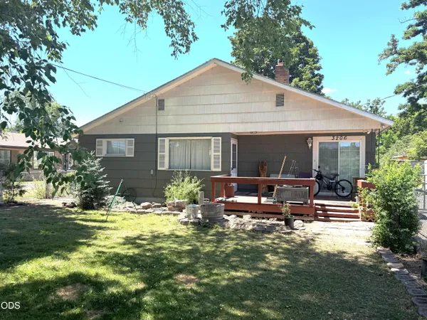 $327,000 | 3206 Summers Lane, Klamath Falls, OR 97603