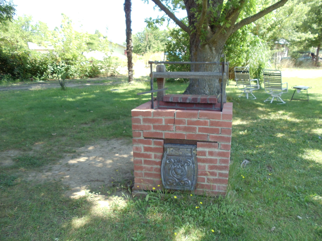 6609 Deschutes Road Anderson, CA 96007 - Photo 13 of 20 BBQ