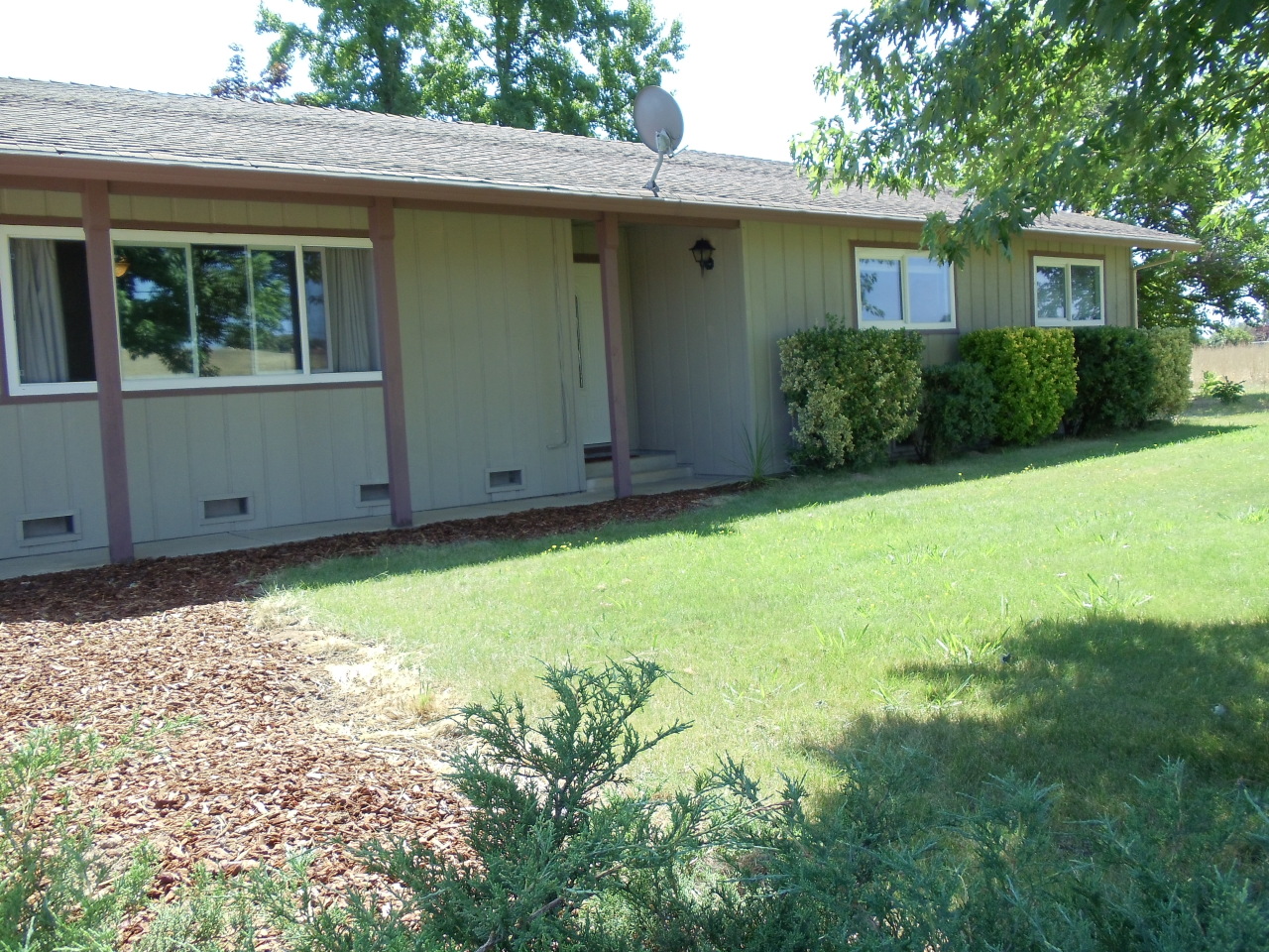 6609 Deschutes Road Anderson, CA 96007 - Photo 14 of 20 Front
