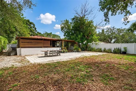 $299,000 | 824 59th Avenue Northeast, St. Petersburg, FL 33703