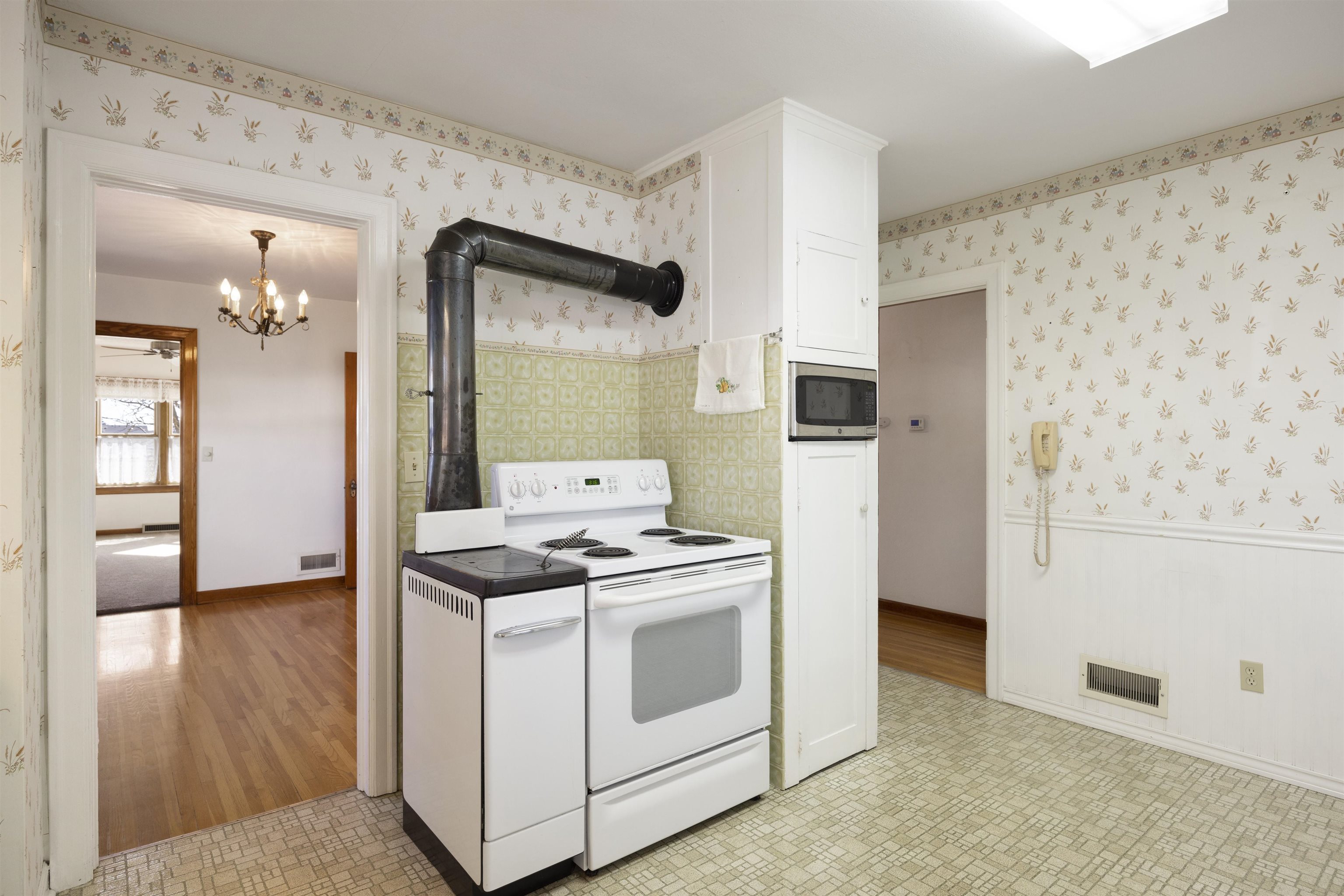 9923 North 5 Mile Road Spokane, WA 99208 - Photo 9 of 48