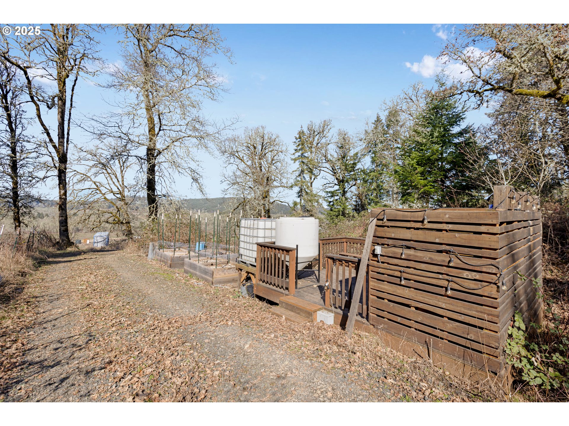 26600 Crow Road Eugene, OR 97402 - Photo 14 of 24 Gallery Image 14
