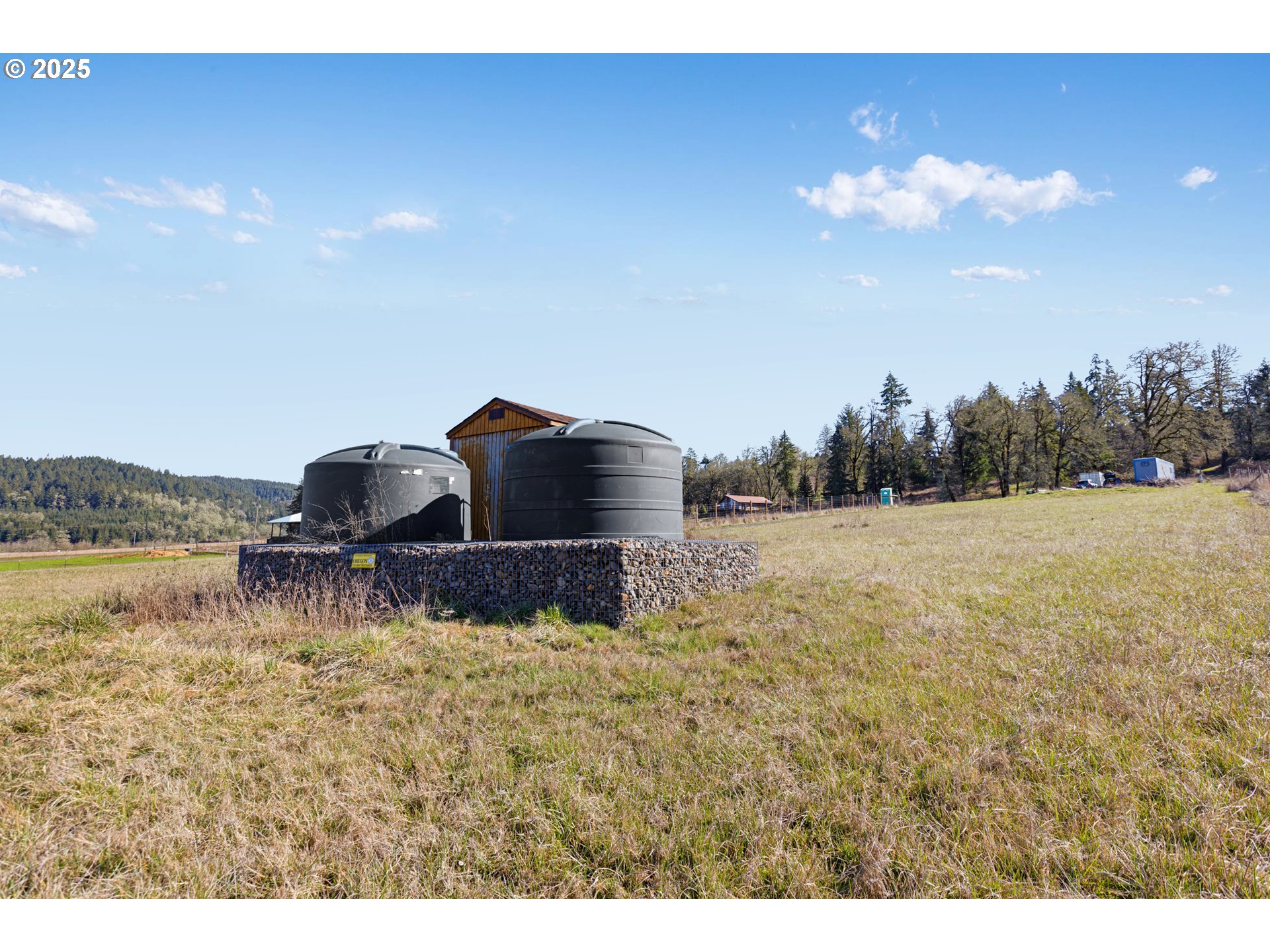 26600 Crow Road Eugene, OR 97402 - Photo 21 of 24 Gallery Image 21