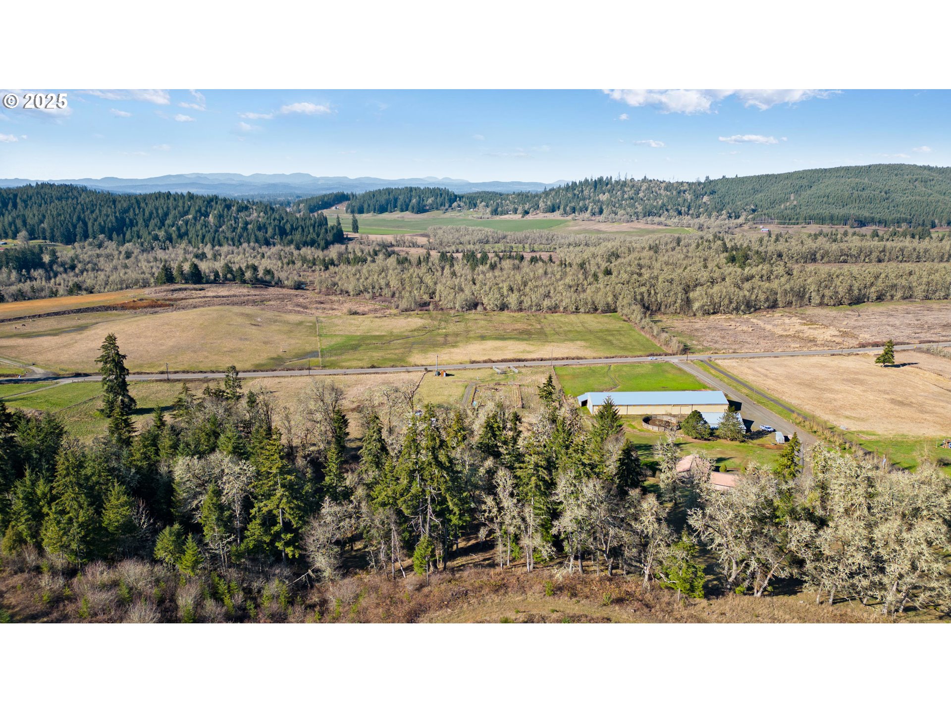 26600 Crow Road Eugene, OR 97402 - Photo 3 of 24 Gallery Image 3