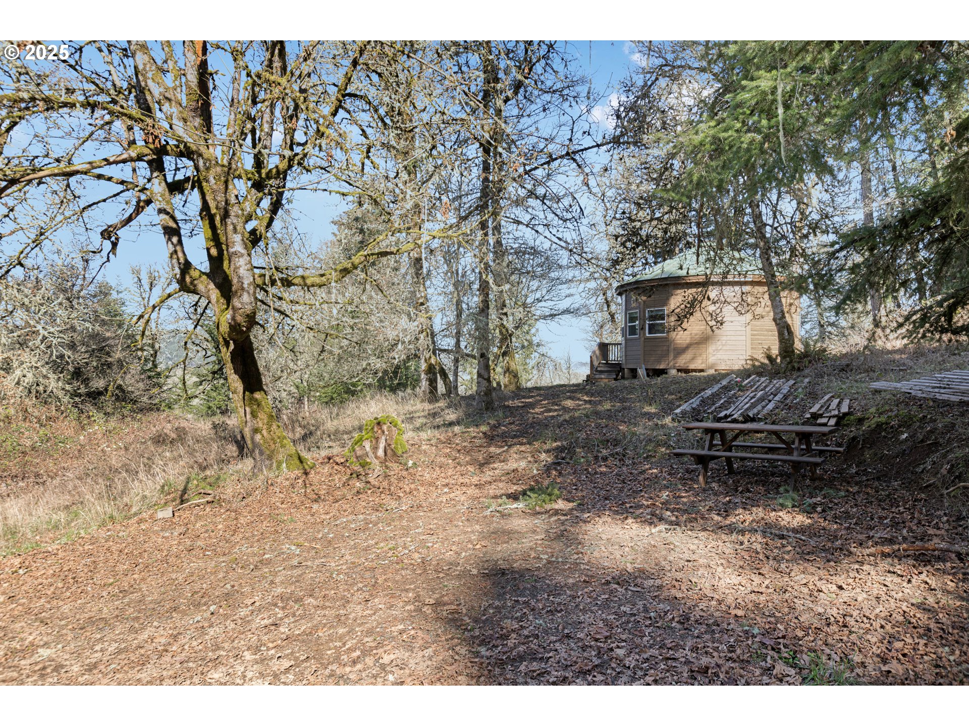 26600 Crow Road Eugene, OR 97402 - Photo 6 of 24 Gallery Image 6