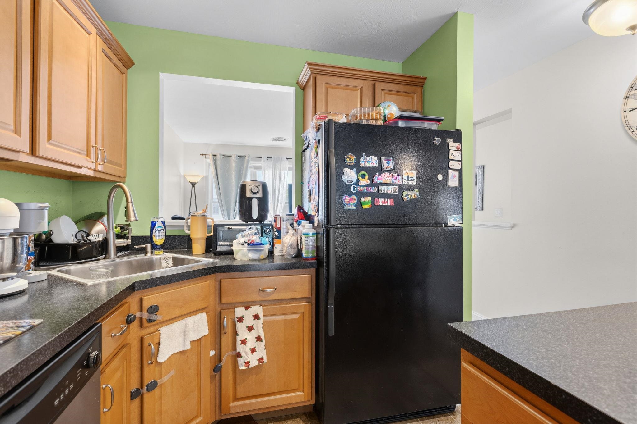 195 Silver Street, Unit 15 Manchester, NH 03103 - Photo 16 of 33