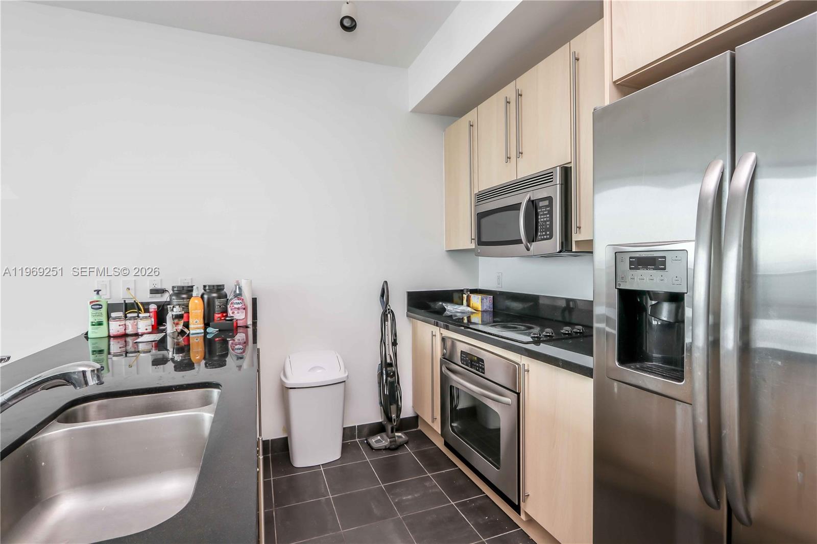 79 Southwest 12th Street, Unit 3002S Miami, FL 33130 - Photo 6 of 11