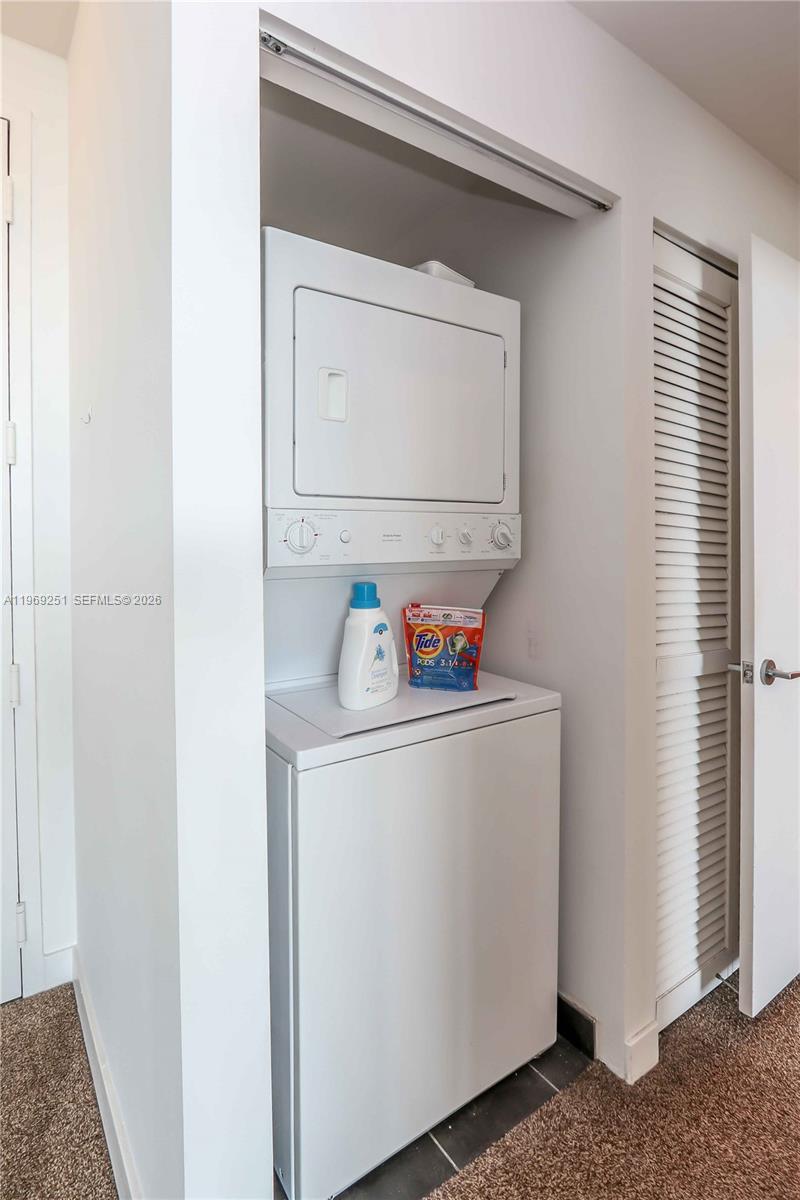 79 Southwest 12th Street, Unit 3002S Miami, FL 33130 - Photo 9 of 11